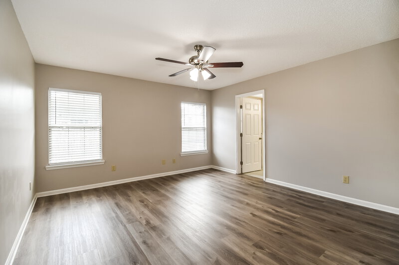 2,040/Mo, 509 Fallen Timbers Dr Orange Park, FL 32073 Main Bedroom View