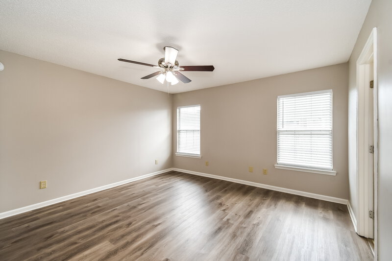 2,040/Mo, 509 Fallen Timbers Dr Orange Park, FL 32073 Main Bedroom View 2