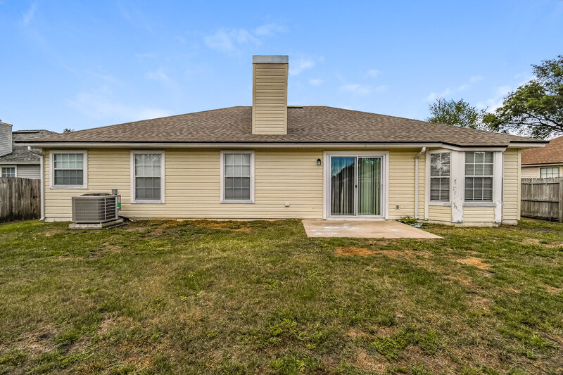 2,040/Mo, 509 Fallen Timbers Dr Orange Park, FL 32073 Rear View