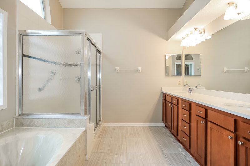 2,360/Mo, 1801 Manchester Ct S Saint Johns, FL 32259 Main Bathroom View