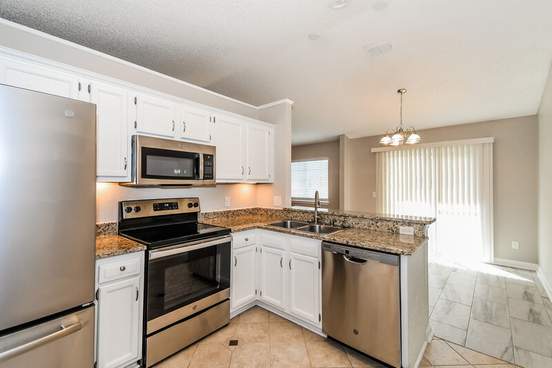 2,000/Mo, 9556 Glenn Abbey Way Jacksonville, FL 32256 Kitchen View 2