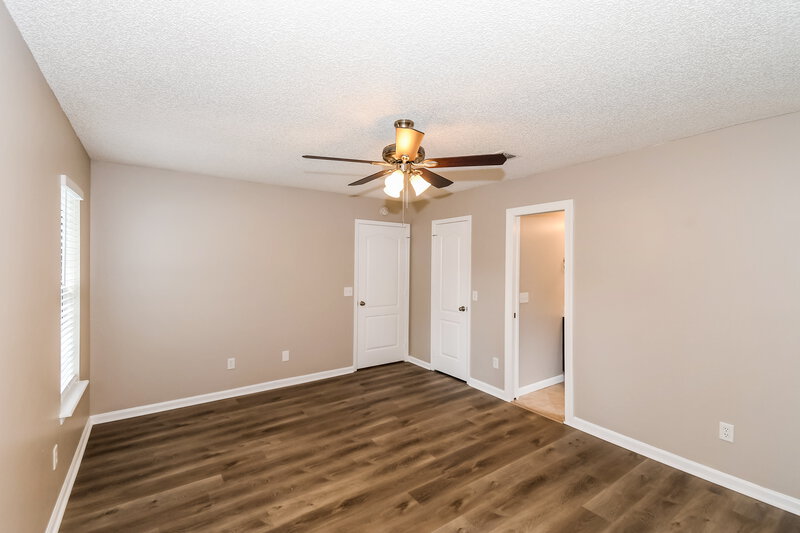 2,000/Mo, 9556 Glenn Abbey Way Jacksonville, FL 32256 Main Bedroom View 2