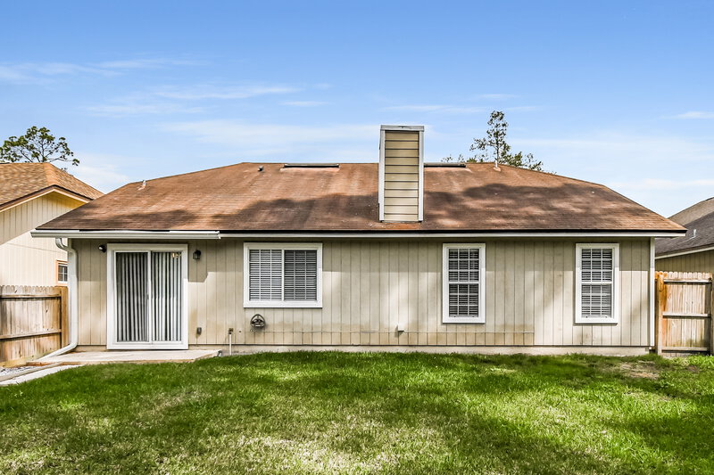 2,000/Mo, 9556 Glenn Abbey Way Jacksonville, FL 32256 Rear View