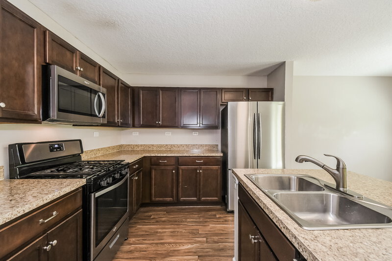 1,700/Mo, 3070 Greywood Ln Orange Park, FL 32073 Kitchen View 2