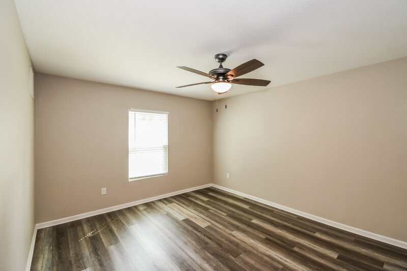 1,700/Mo, 3070 Greywood Ln Orange Park, FL 32073 Main Bedroom View