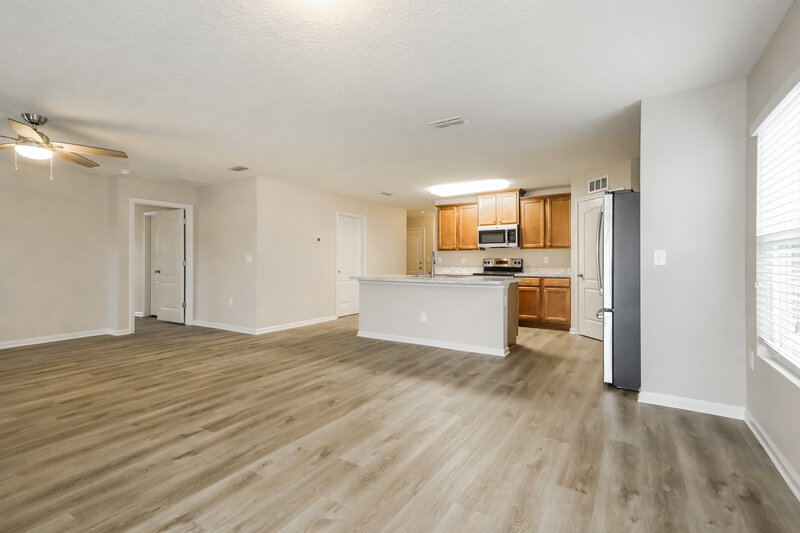 1,770/Mo, 2073 Pebble Point Dr Green Cove Springs, FL 32043 Living Room View