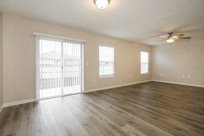 1,770/Mo, 2073 Pebble Point Dr Green Cove Springs, FL 32043 Dining Room View