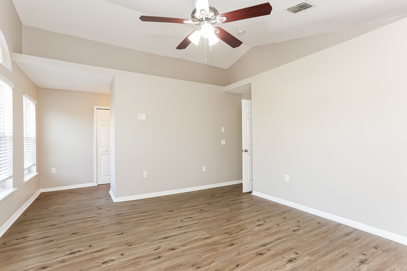 2,480/Mo, 58 Reeding Ridge Dr W Jacksonville, FL 32225 Main Bedroom View