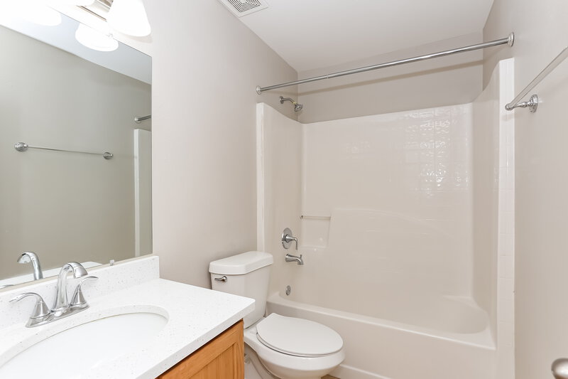 2,480/Mo, 58 Reeding Ridge Dr W Jacksonville, FL 32225 Bathroom View