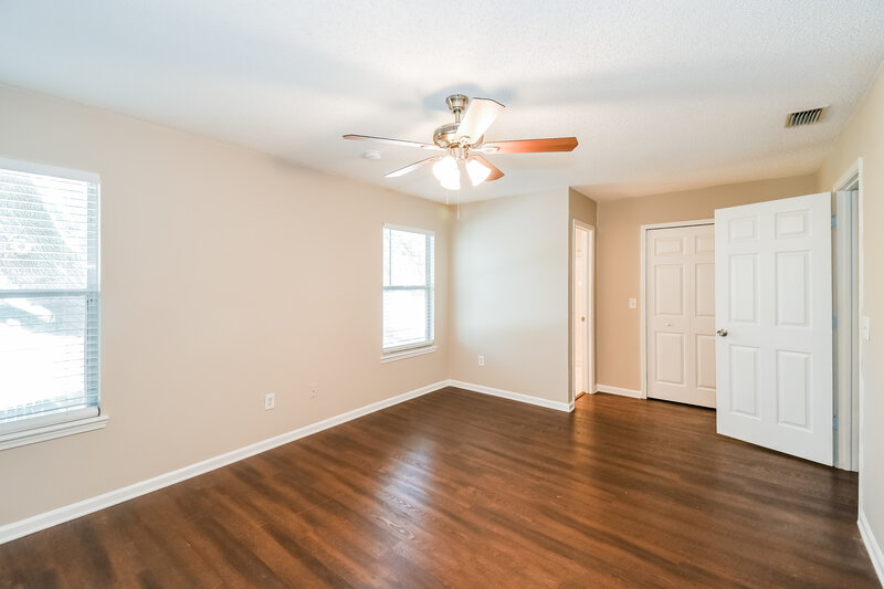 1,950/Mo, 8775 Ivey Rd Jacksonville, FL 32216 Misc View 11