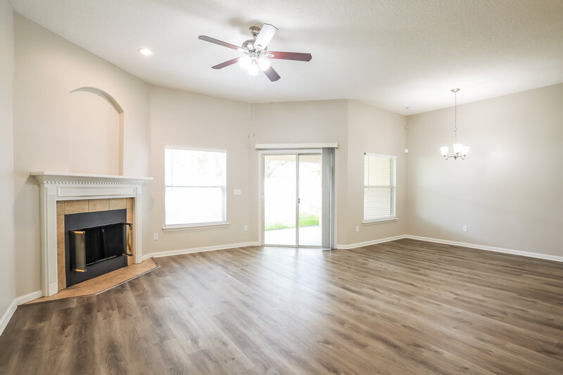 2,840/Mo, 3349 Horseshoe Trail Dr Orange Park, FL 32065 Living Room View 2