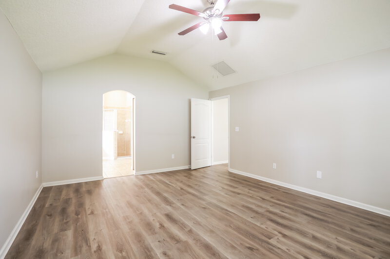 2,840/Mo, 3349 Horseshoe Trail Dr Orange Park, FL 32065 Main Bedroom View 2