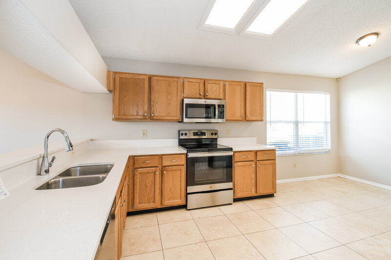 1,675/Mo, 9082 Sable Ridge Ct Jacksonville, FL 32244 Kitchen View