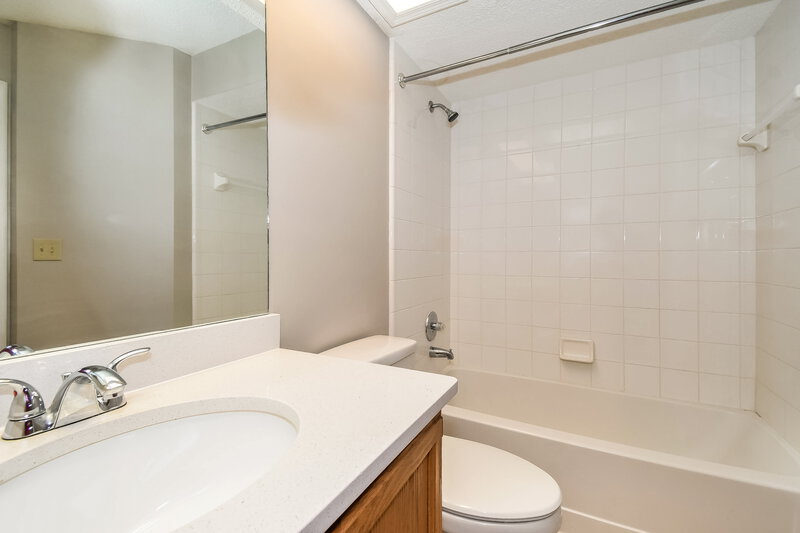 1,675/Mo, 9082 Sable Ridge Ct Jacksonville, FL 32244 Bathroom View