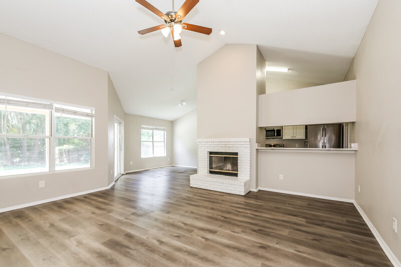 2,155/Mo, 12725 Serenade Cir N Jacksonville, FL 32225 Living Room View