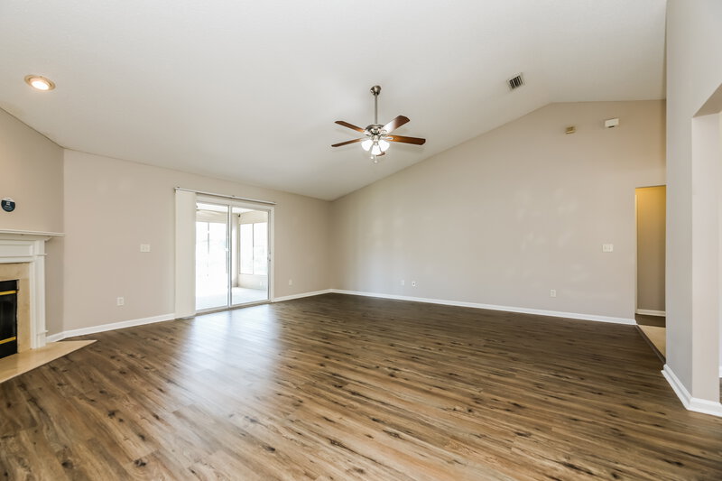 2,090/Mo, 13919 Ridgewick Dr Jacksonville, FL 32218 Living Room View