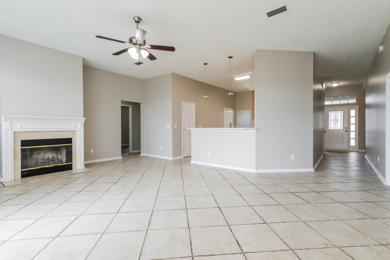 2,115/Mo, 3143 Fox Squirrel Dr Orange Park, FL 32073 Living Room View