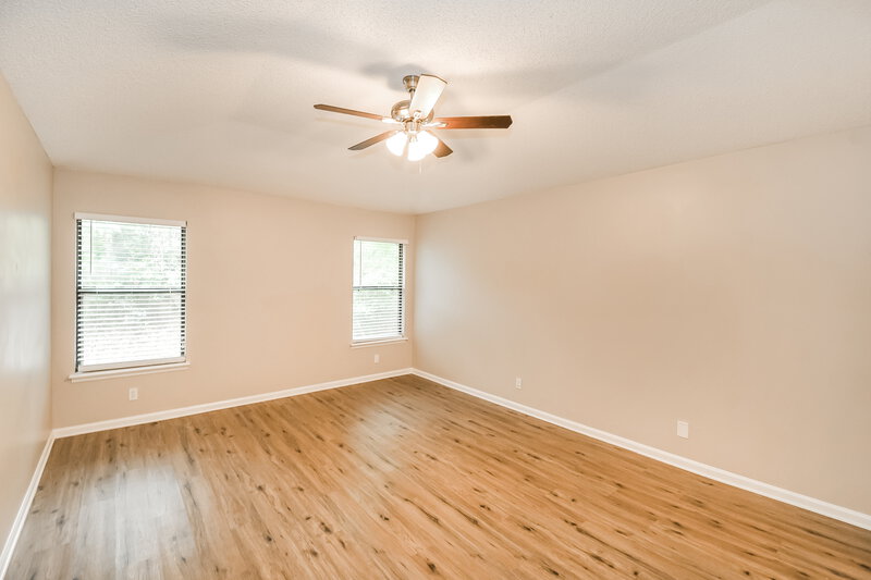 1,830/Mo, 7105 Fort Caroline Hills Dr Jacksonville, FL 32277 Main Bedroom View