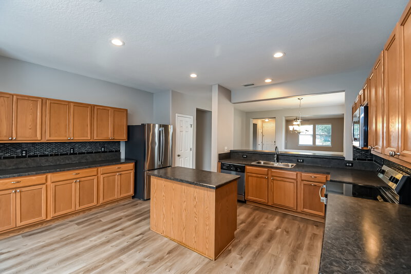 1,925/Mo, 11509 Spring Board Dr Jacksonville, FL 32218 Kitchen View 2