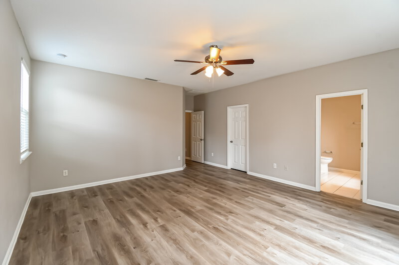 1,925/Mo, 11509 Spring Board Dr Jacksonville, FL 32218 Main Bedroom View 2