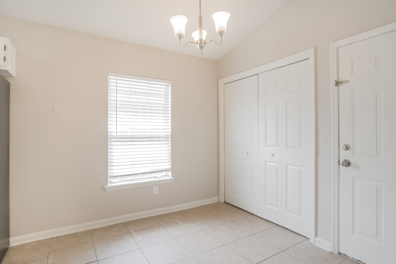 2,205/Mo, 5418 Cumberland Forest Ln Jacksonville, FL 32257 Dining Room View