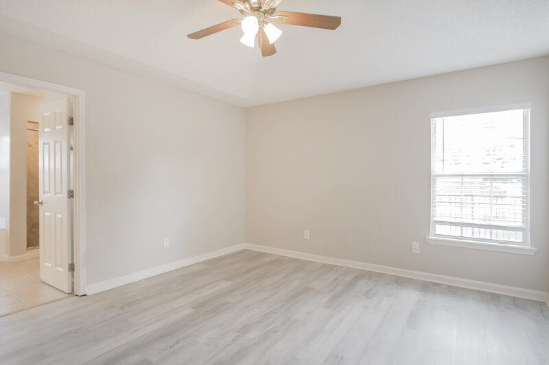2,205/Mo, 5418 Cumberland Forest Ln Jacksonville, FL 32257 Main Bedroom View