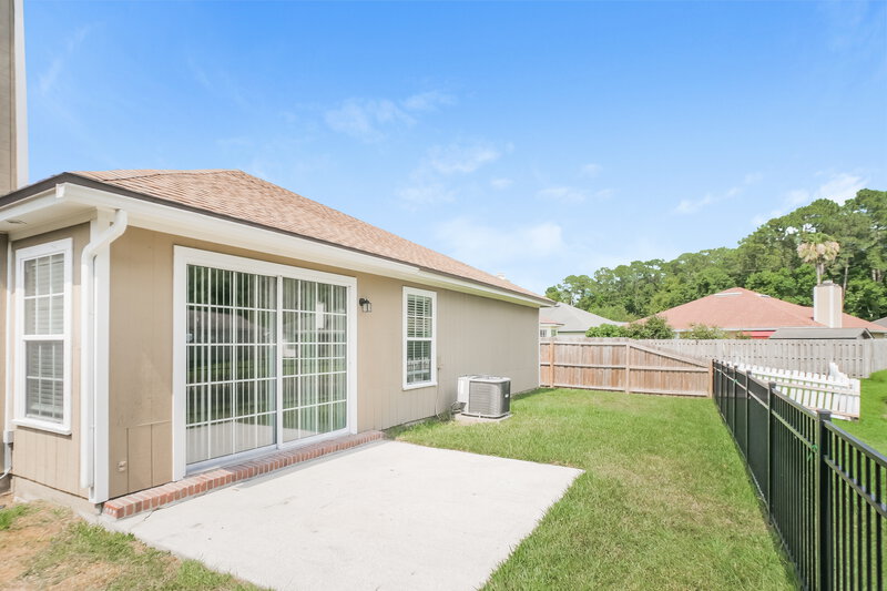 2,205/Mo, 5418 Cumberland Forest Ln Jacksonville, FL 32257 Rear View
