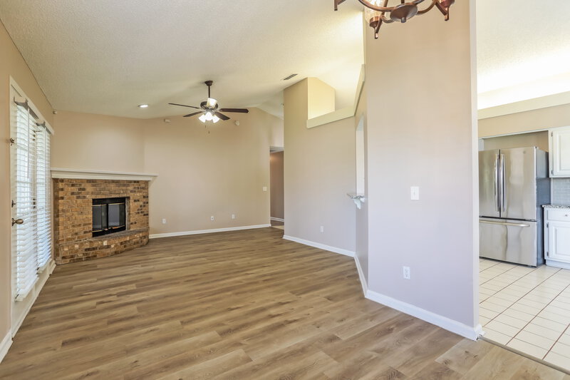 2,640/Mo, 3204 Ryans Ct Green Cove Springs, FL 32043 Living Room View 2