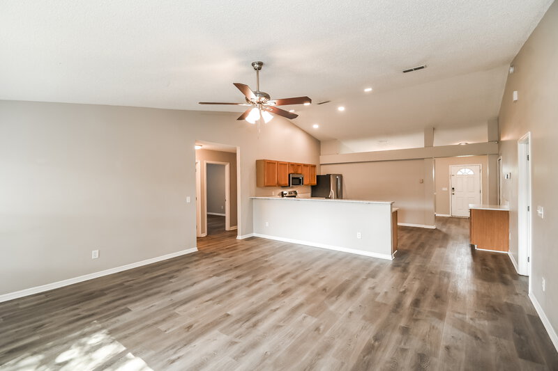 2,050/Mo, 1531 Eddings Grove Ln Jacksonville, FL 32221 Living Room View