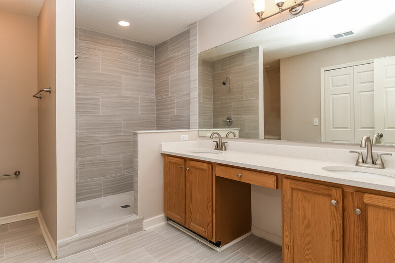 2,125/Mo, 1531 Eddings Grove Ln Jacksonville, FL 32221 Main Bathroom View