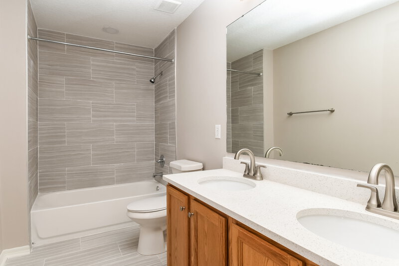 2,125/Mo, 1531 Eddings Grove Ln Jacksonville, FL 32221 Bathroom View
