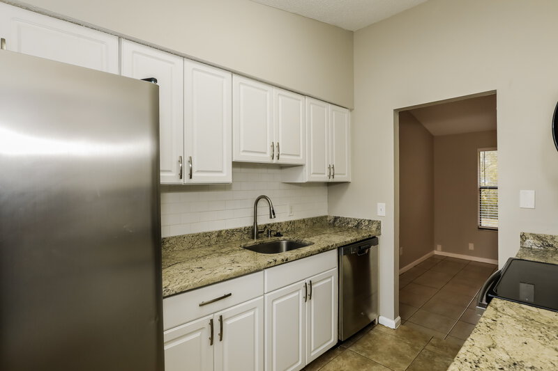 2,210/Mo, 10023 Bear Valley Rd Jacksonville, FL 32257 Kitchen View
