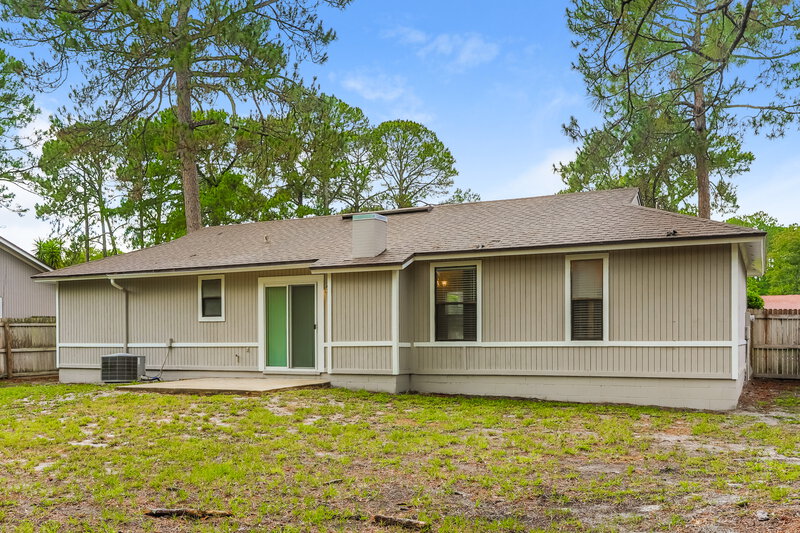 2,210/Mo, 10023 Bear Valley Rd Jacksonville, FL 32257 Rear View 2