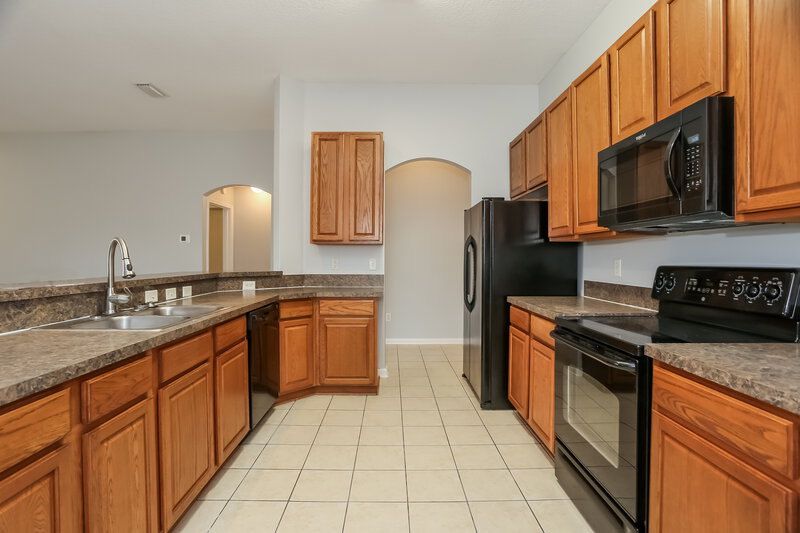 2,130/Mo, 3719 Jacob Lois Dr W Jacksonville, FL 32218 Kitchen View