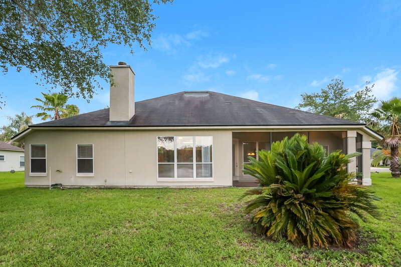 2,130/Mo, 3719 Jacob Lois Dr W Jacksonville, FL 32218 Rear View