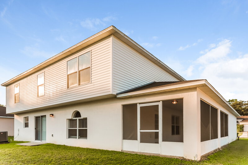 2,085/Mo, 4131 Half Moon Cir Middleburg, FL 32068 Rear View 2