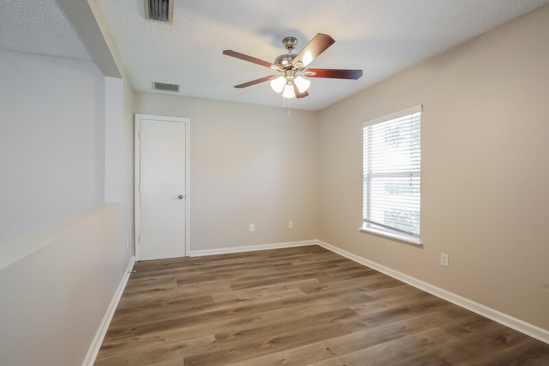 1,760/Mo, 7119 Newman Lake Ct Jacksonville, FL 32222 Living Room View