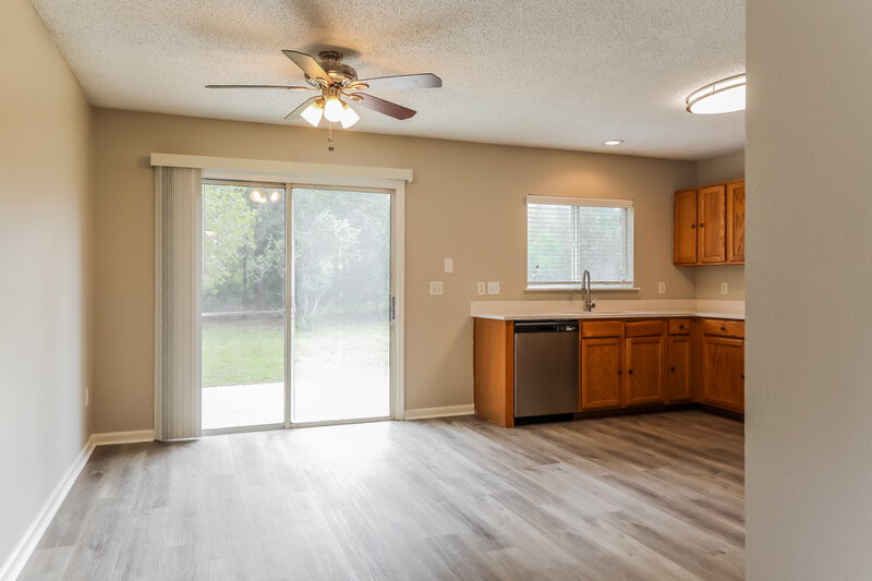 1,760/Mo, 7119 Newman Lake Ct Jacksonville, FL 32222 Dining Room View