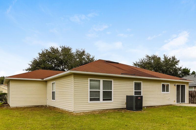 1,760/Mo, 7119 Newman Lake Ct Jacksonville, FL 32222 Rear View