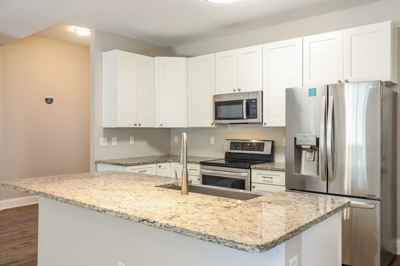 2,005/Mo, 1507 Julia St Green Cove Springs, FL 32043 Kitchen View 2