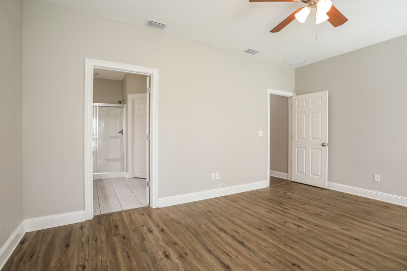 2,005/Mo, 1507 Julia St Green Cove Springs, FL 32043 Main Bedroom View 2