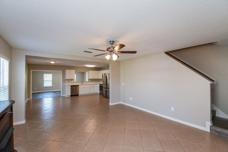 2,630/Mo, 2167 Fresco Dr Middleburg, FL 32068 Living Room View 2