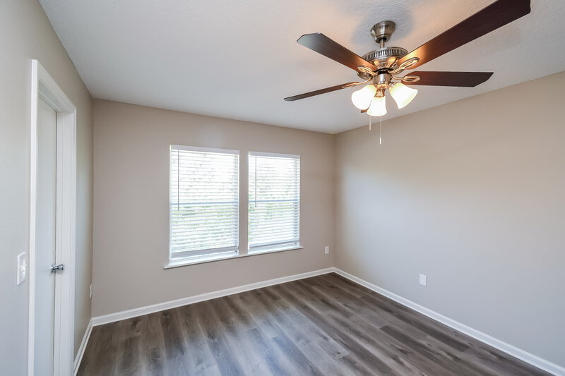 2,630/Mo, 2167 Fresco Dr Middleburg, FL 32068 Main Bedroom View