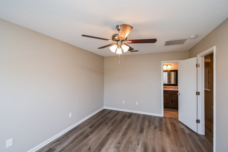 2,630/Mo, 2167 Fresco Dr Middleburg, FL 32068 Main Bedroom View 2