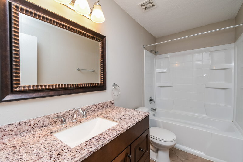 2,630/Mo, 2167 Fresco Dr Middleburg, FL 32068 Bathroom View