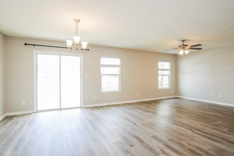 1,995/Mo, 3426 Canyon Falls Dr Green Cove Springs, FL 32043 Dining Room View