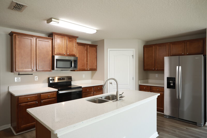 1,995/Mo, 3426 Canyon Falls Dr Green Cove Springs, FL 32043 Kitchen View