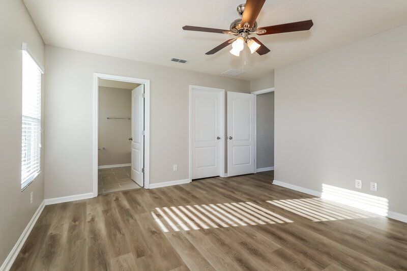 2,195/Mo, 3426 Canyon Falls Dr Green Cove Springs, FL 32043 Main Bedroom View 2