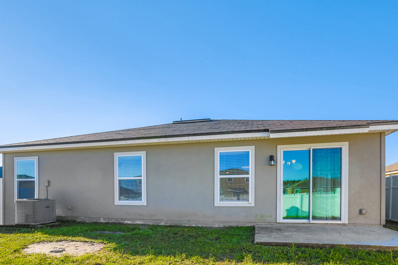 2,195/Mo, 3426 Canyon Falls Dr Green Cove Springs, FL 32043 Rear View
