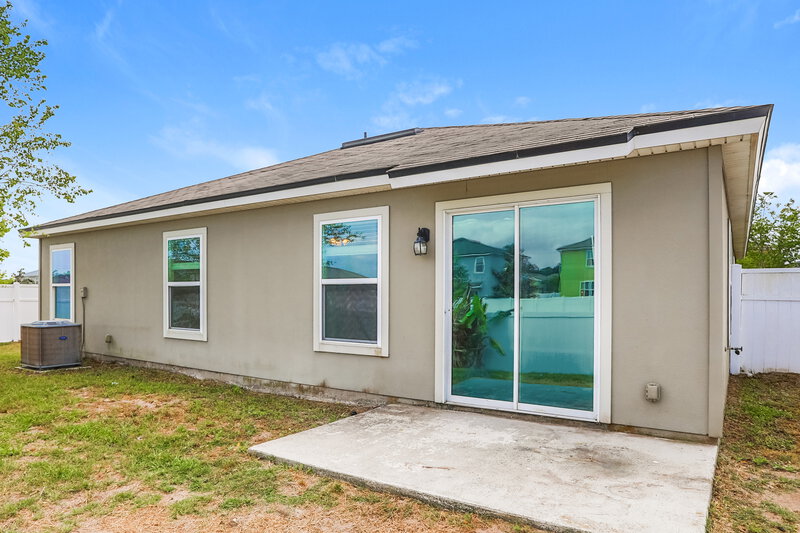 1,995/Mo, 3426 Canyon Falls Dr Green Cove Springs, FL 32043 Rear View